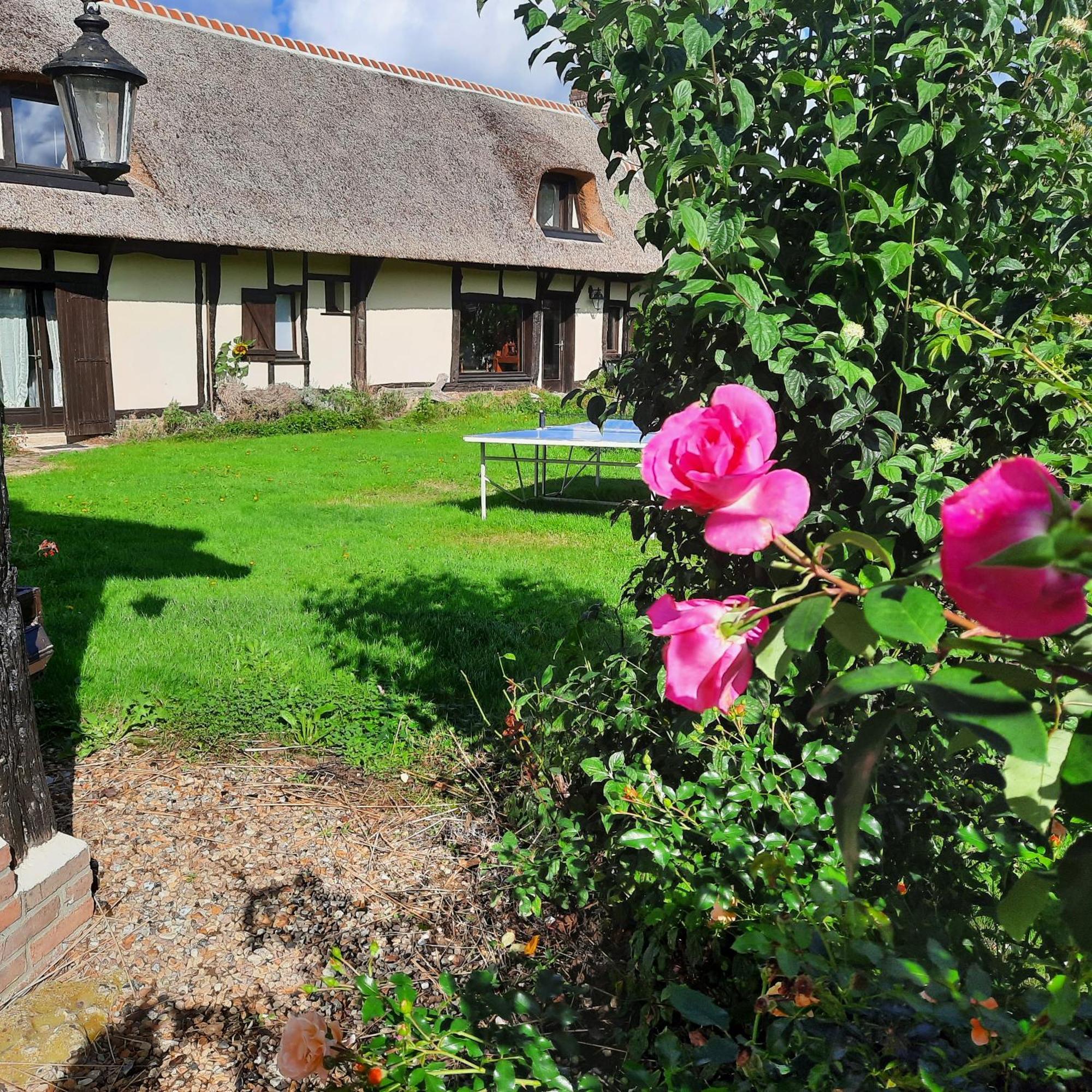 Les 2 Chaumieres Avec Piscine Villa Epinay Exterior photo